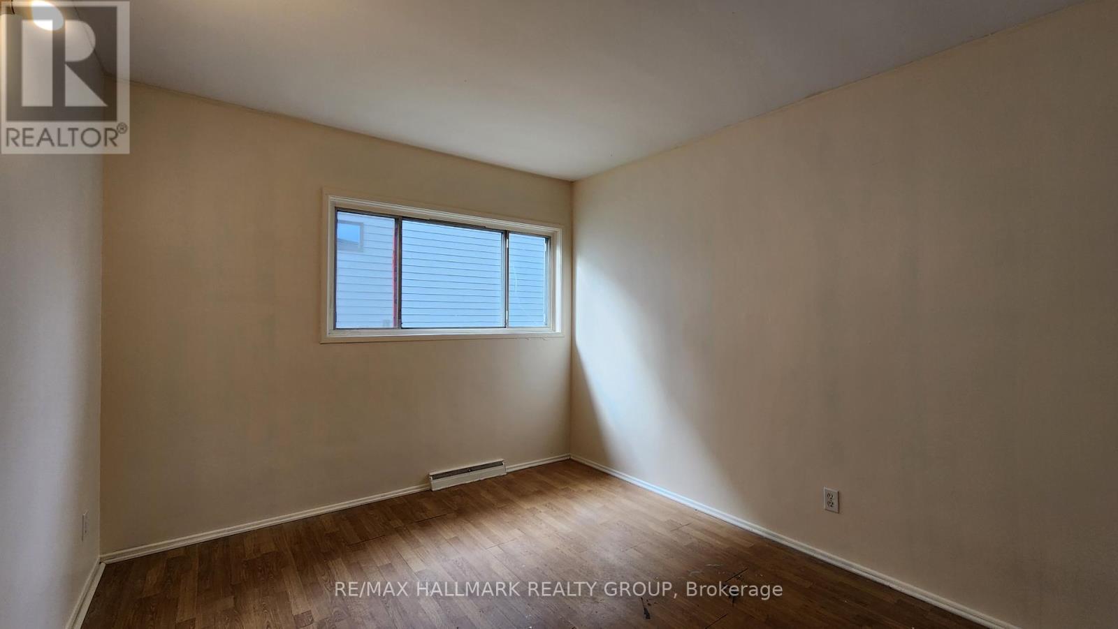 447 Roger Road, Ottawa, Ontario  K1H 5B7 - Photo 10 - X12048743