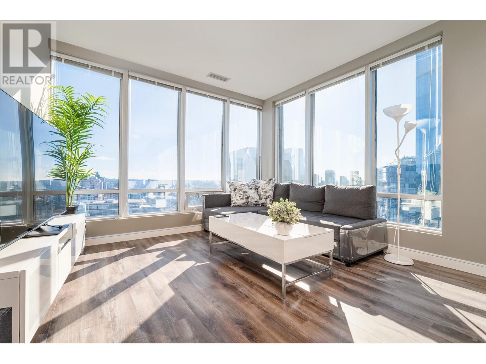 1901 989 NELSON STREET, vancouver, British Columbia V6Z2S1