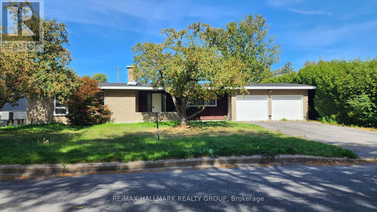 447 Roger Road, Ottawa, Ontario  K1H 5B7 - Photo 42 - X12048743