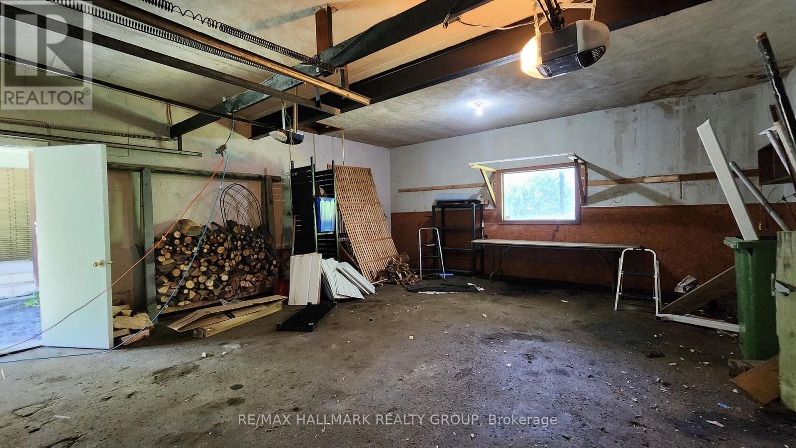 447 Roger Road, Ottawa, Ontario  K1H 5B7 - Photo 41 - X12048743