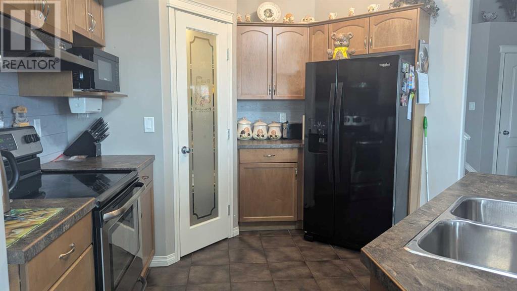 Property at 12305 105 Street image 5