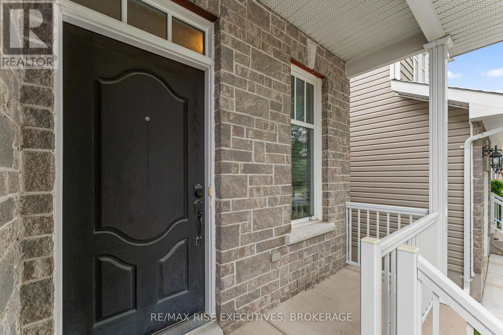 639 Walters Street, Kingston, Ontario  K7K 0B6 - Photo 4 - X12253503