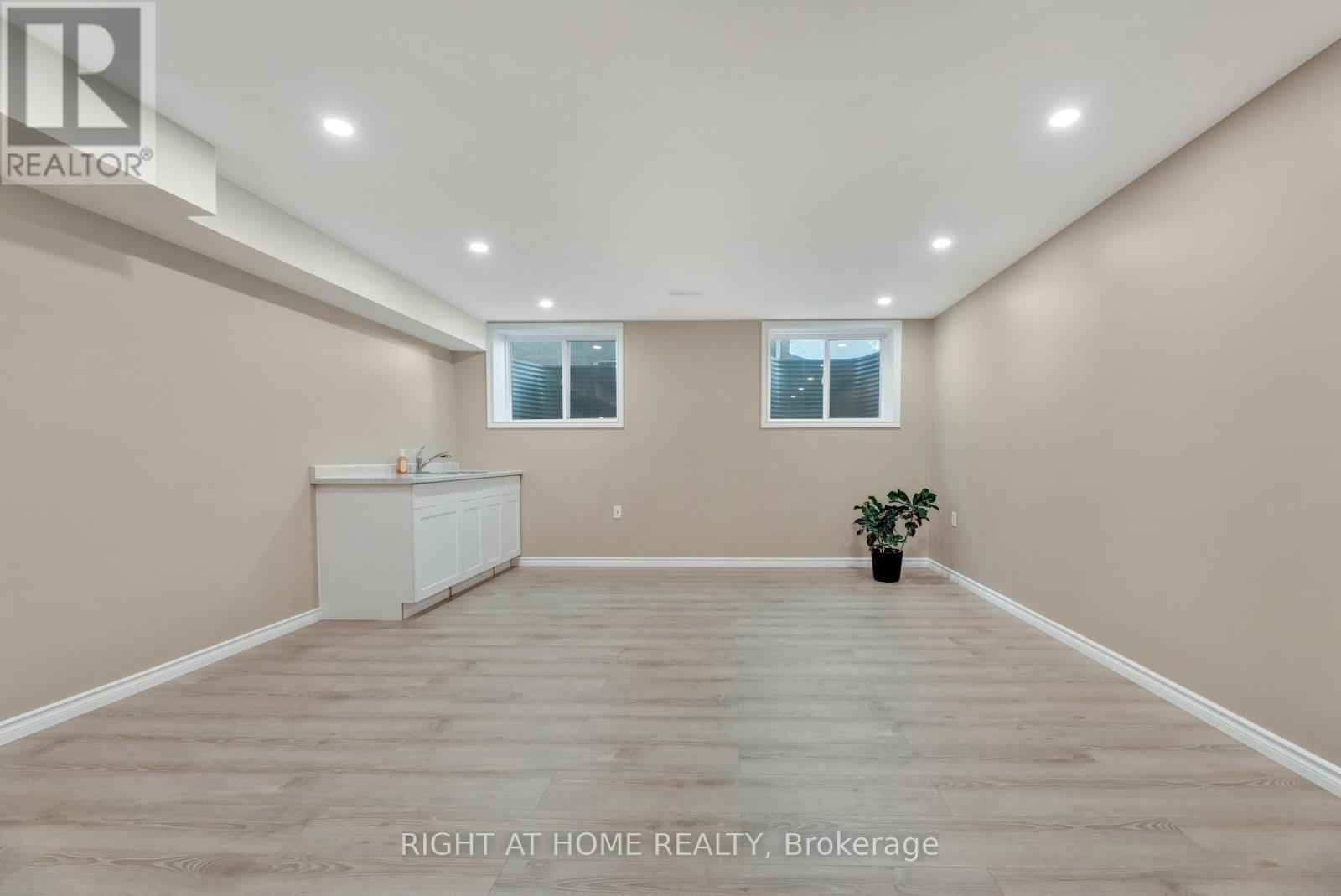 135 Stephenson Way, Minto, Ontario  N0G 2P0 - Photo 34 - X12254095