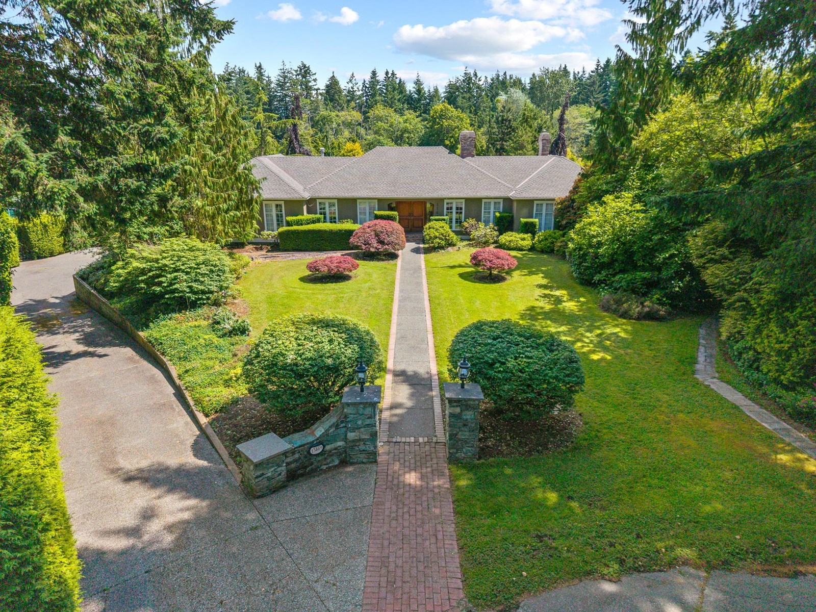 Property at 13469 27 AVENUE image 4