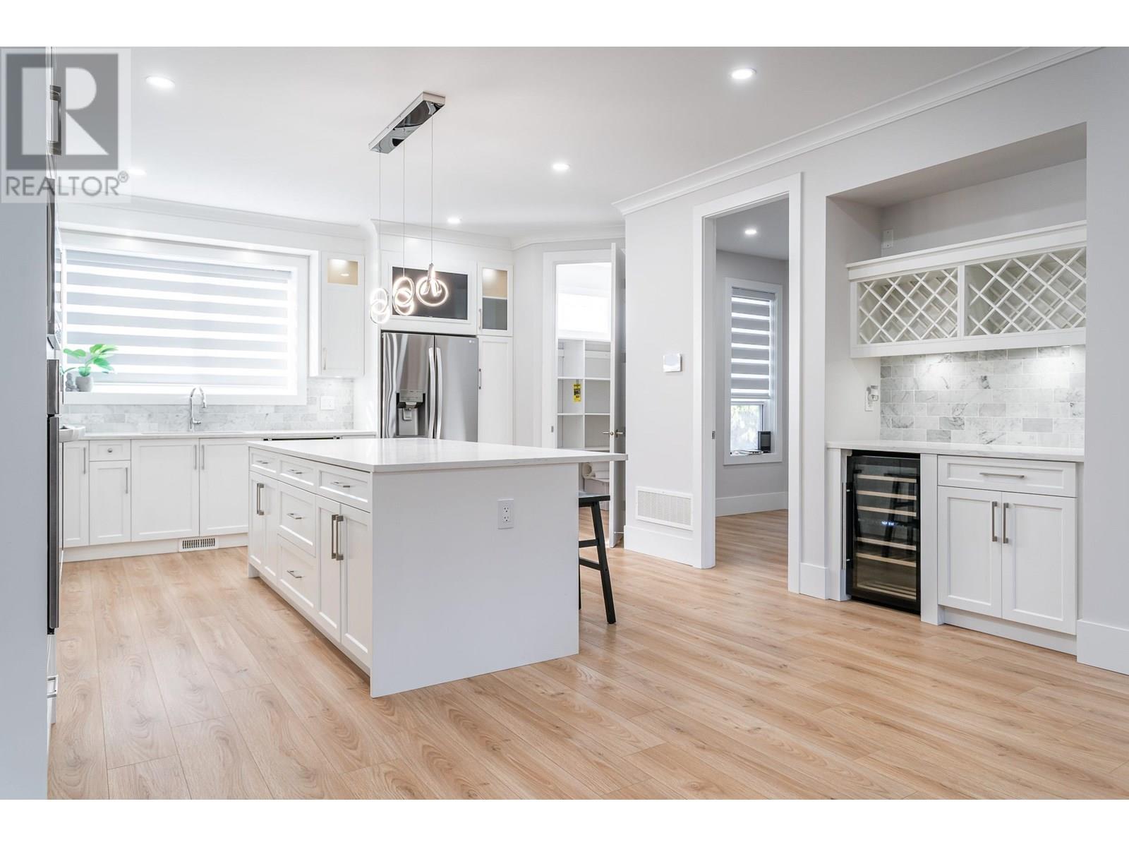 3409 Victoria Drive, Coquitlam, British Columbia  V3B 2V5 - Photo 9 - R3021567