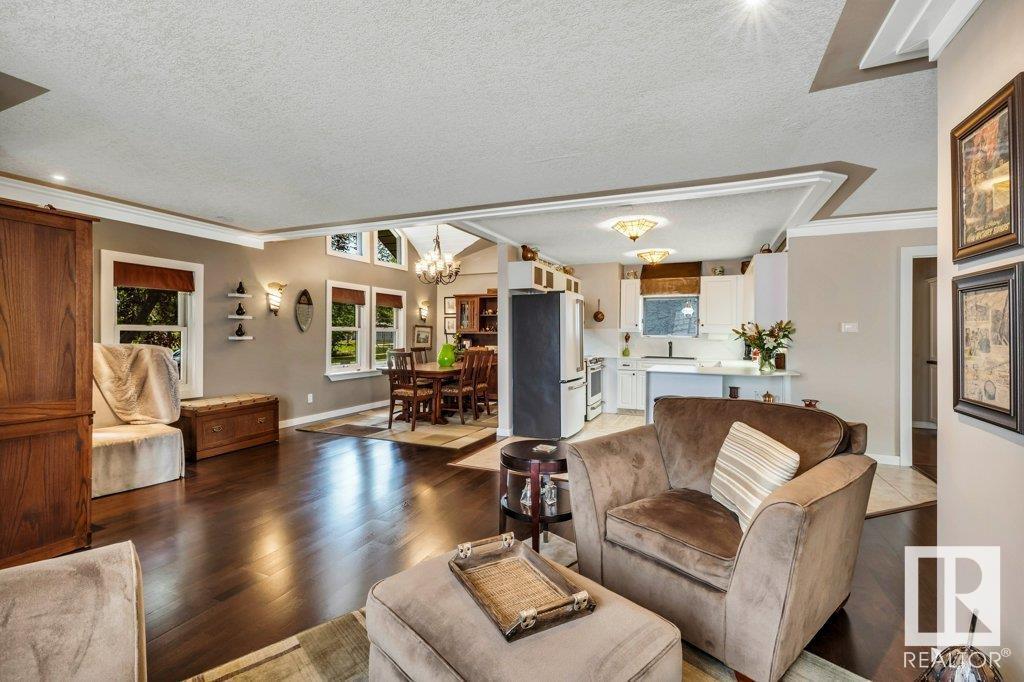 Property at 14620 104 AV NW image 5
