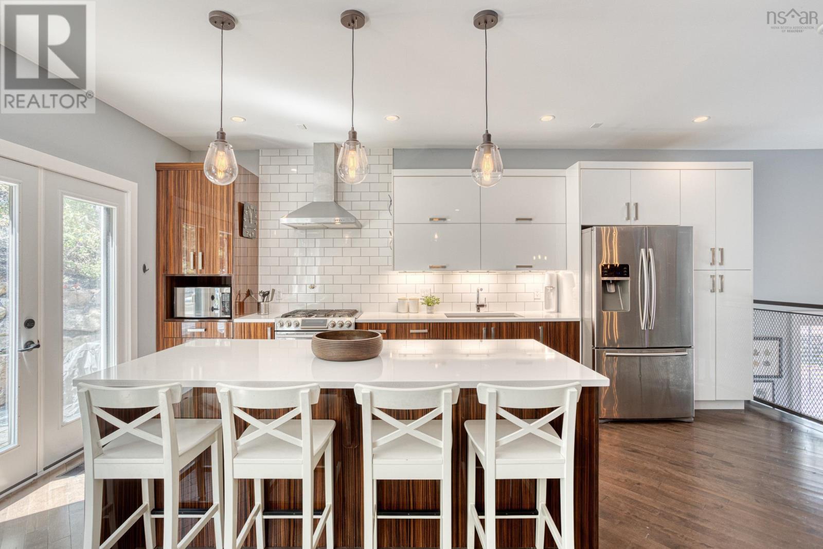 Property at 646 St. Margarets Bay Road image 2