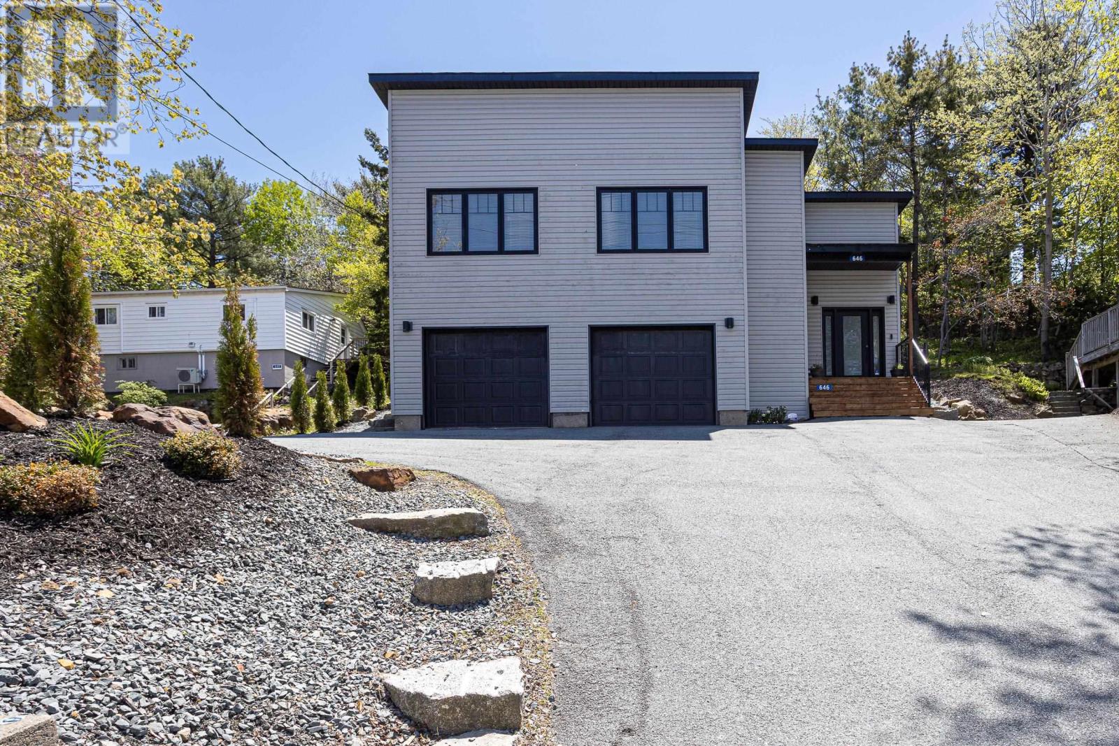 Property at 646 St. Margarets Bay Road image 4