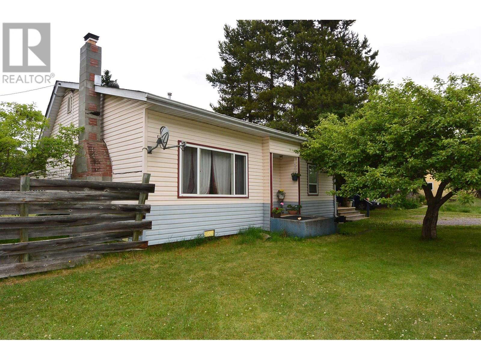 3568 2ND AVENUE, Smithers, British Columbia