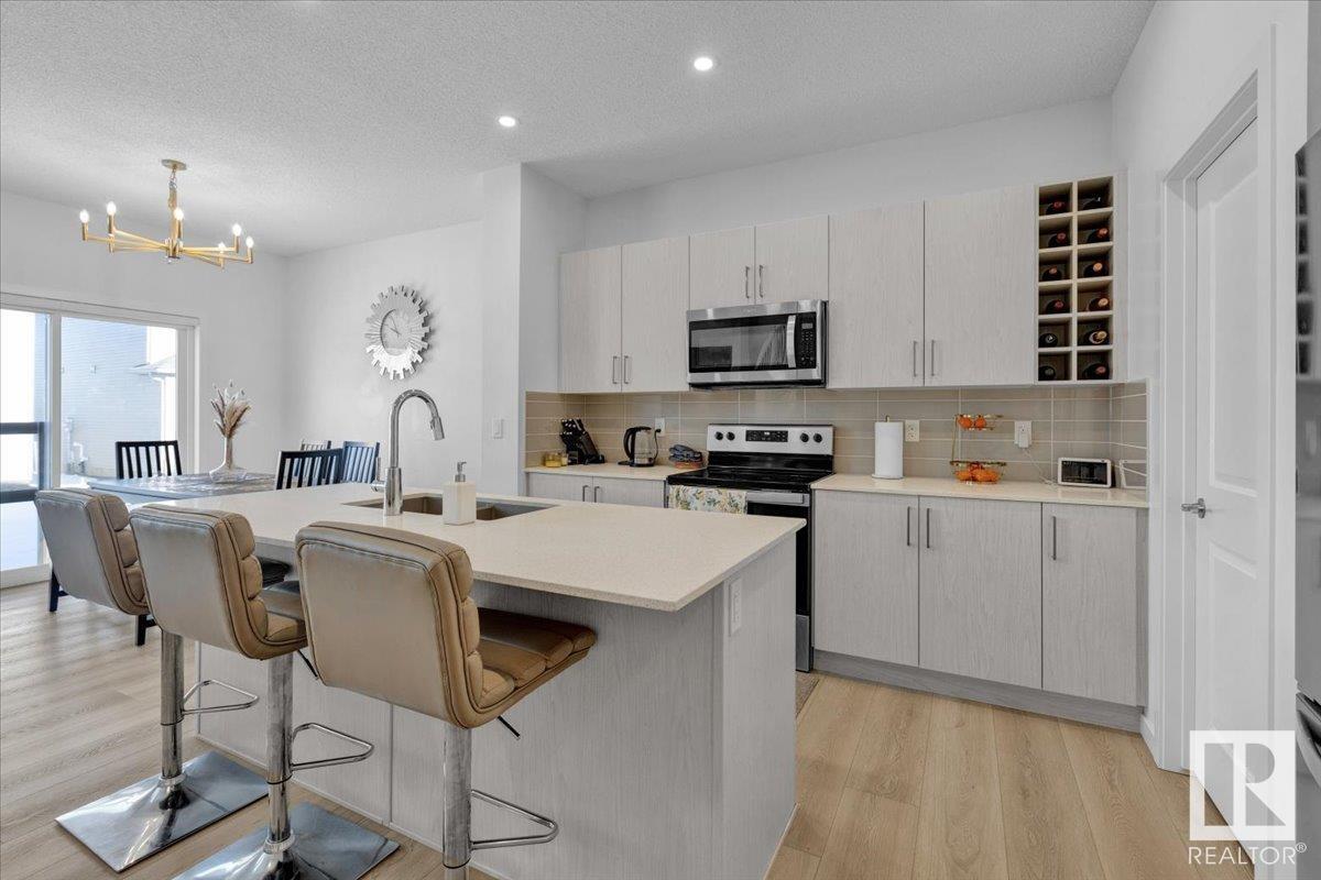 3042 Dixon Ld Sw, Edmonton, Alberta  T6W 5L2 - Photo 7 - E4426556