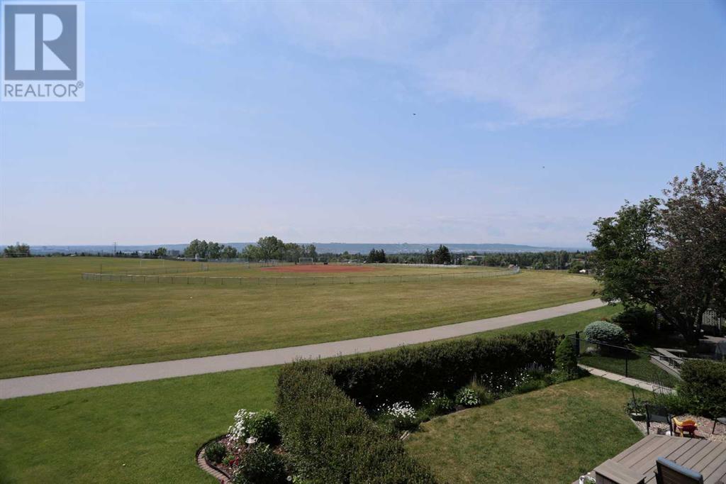 Property at 7047 Edgemont Drive NW image 3