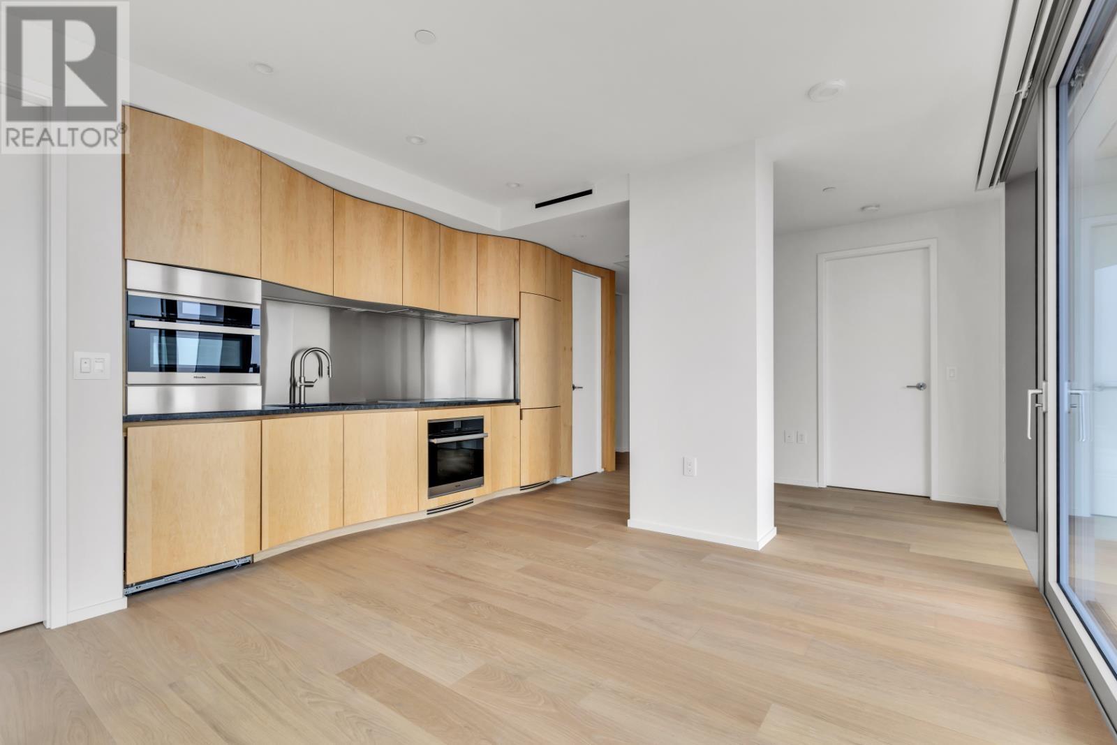 220x 1568 Alberni Street, Vancouver, British Columbia  V6G 1A5 - Photo 2 - R3021593
