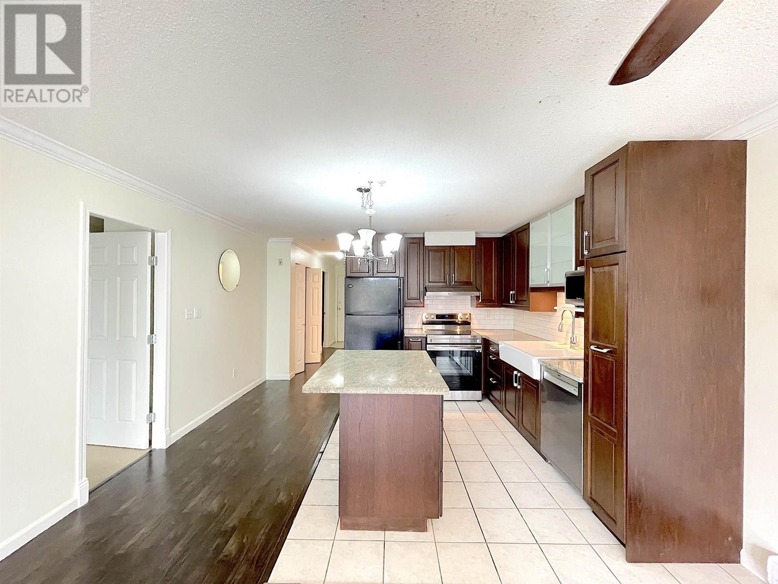 Listing Picture 20 of 39 : 307 5629 DUNBAR STREET, Vancouver / 溫哥華 - 魯藝地產 Yvonne Lu Group - MLS Medallion Club Member