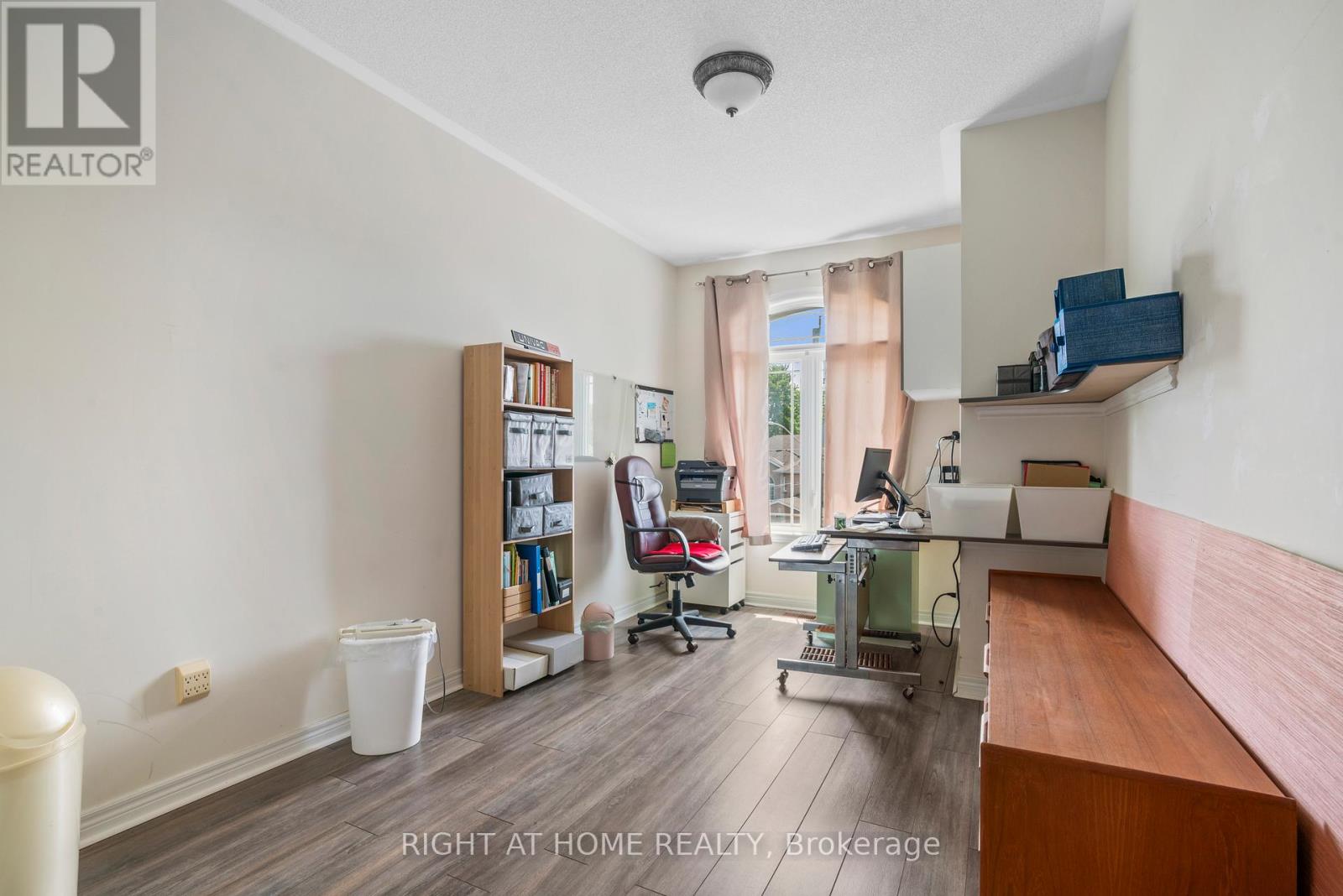108 Lake Avenue N, Richmond Hill, Ontario  L4E 3G6 - Photo 13 - N12253279