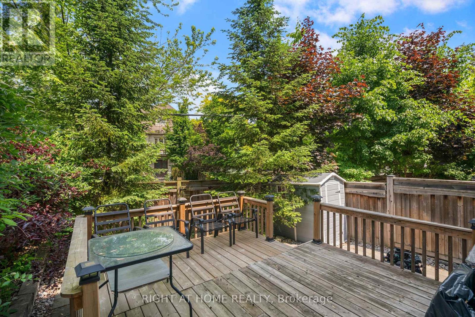 Property at 108 LAKE AVENUE N image 4