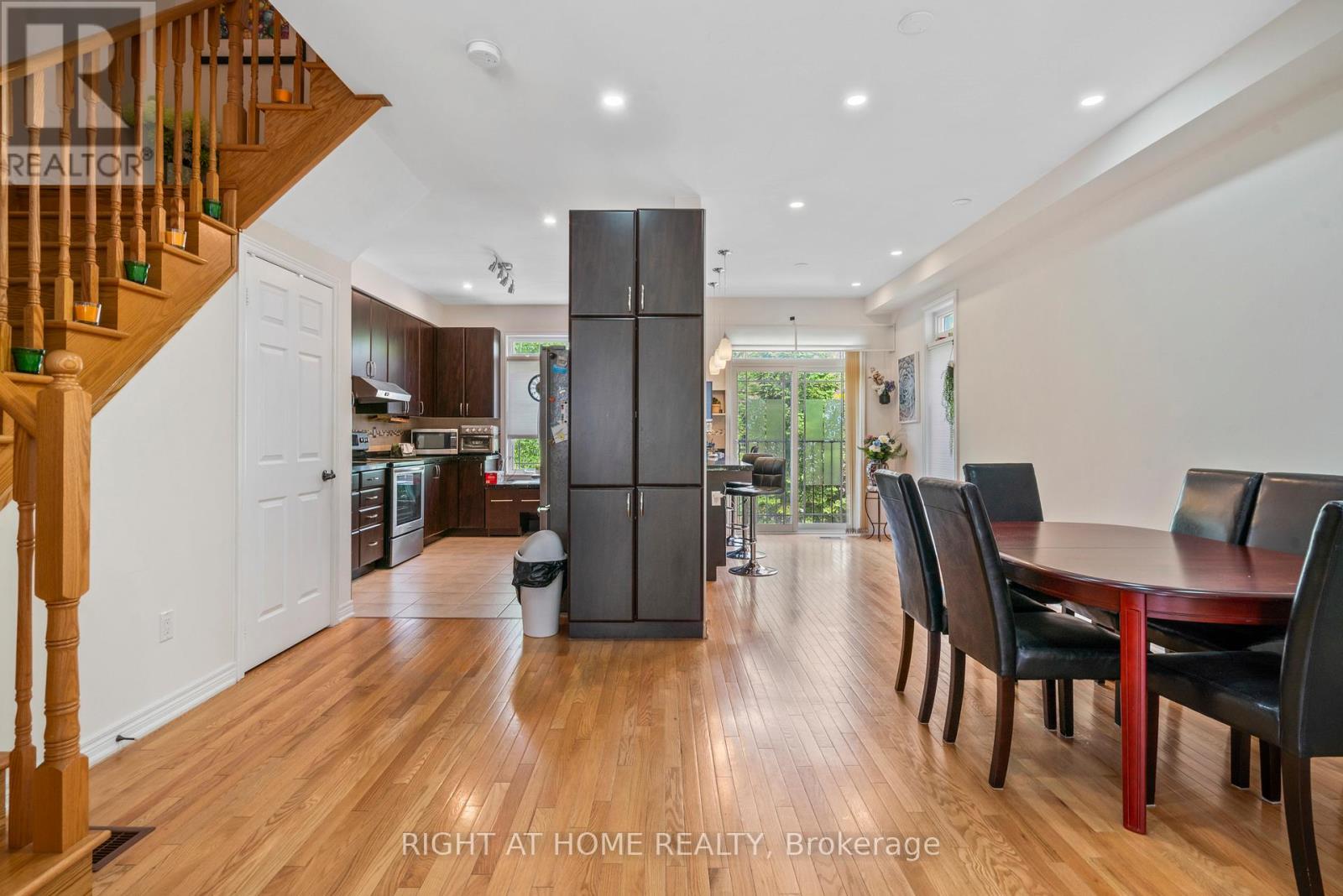 108 Lake Avenue N, Richmond Hill, Ontario  L4E 3G6 - Photo 8 - N12253279
