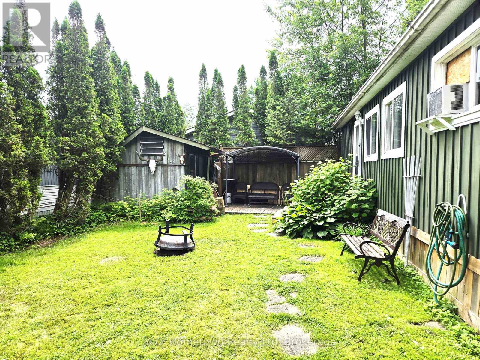 127 Cedar Crescent, Centre Wellington, Ontario  N1M 2W5 - Photo 2 - X12254146