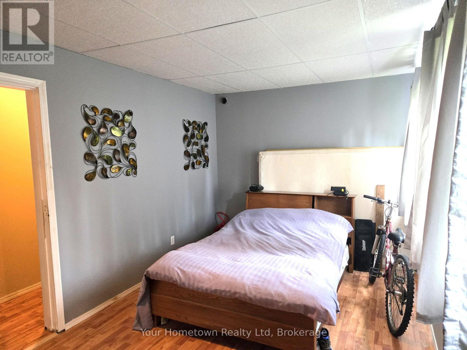 127 Cedar Crescent, Centre Wellington, Ontario  N1M 2W5 - Photo 9 - X12254146