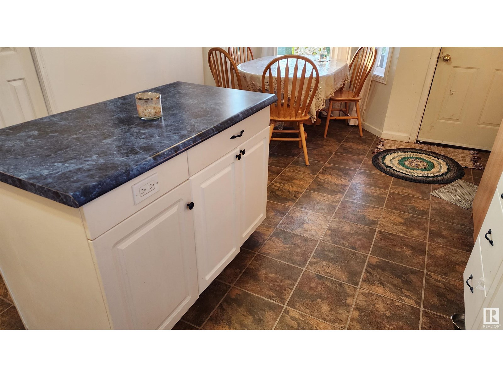 5122 59 Av, Elk Point, Alberta  T0A 1A0 - Photo 7 - E4445146