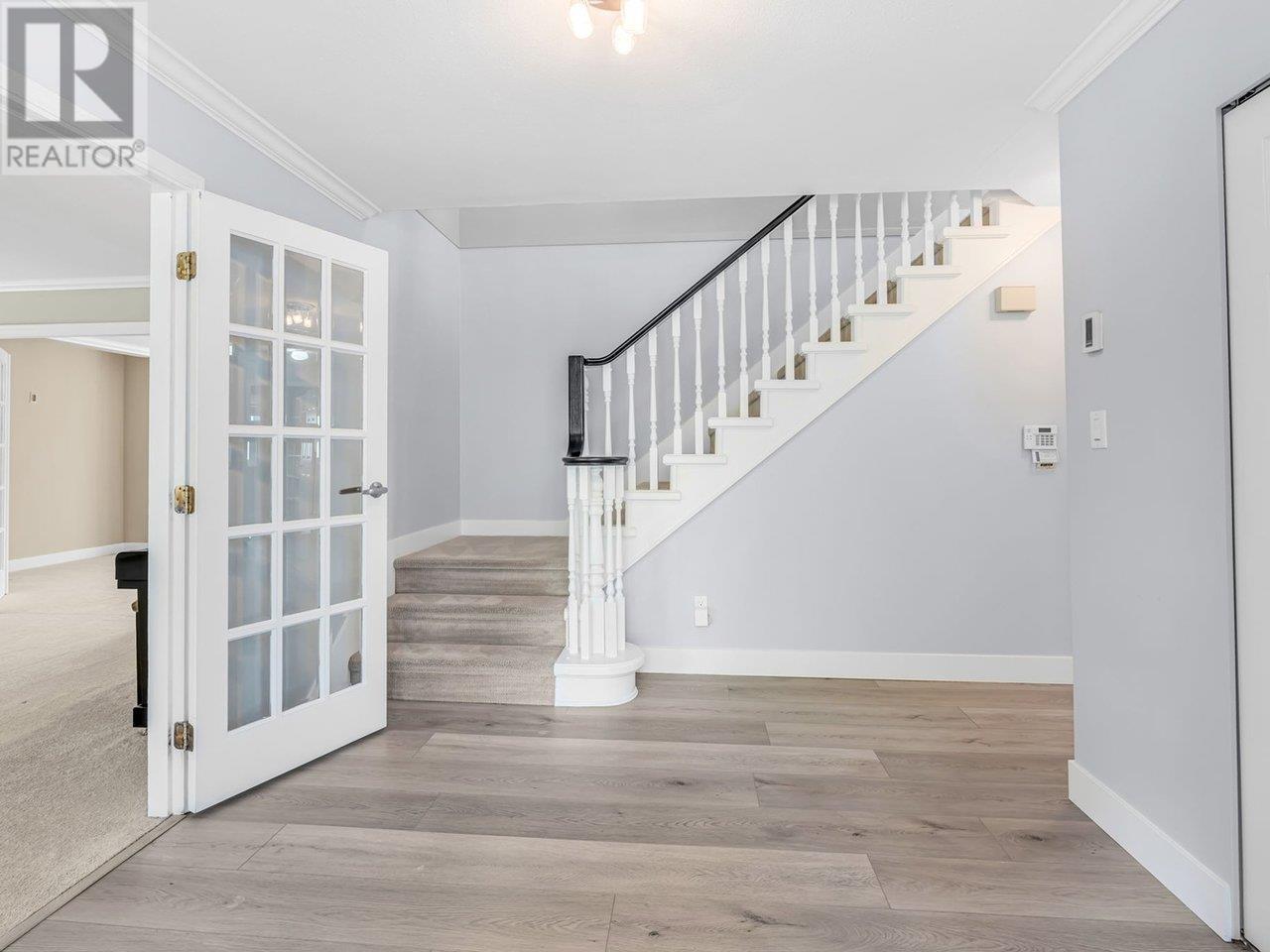 Property at 810 ENGLISH BLUFF ROAD image 4