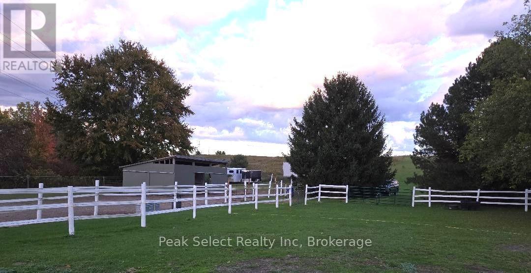 20076 Cherry Hill Road, Thames Centre, Ontario  N0M 2M0 - Photo 2 - X12254156