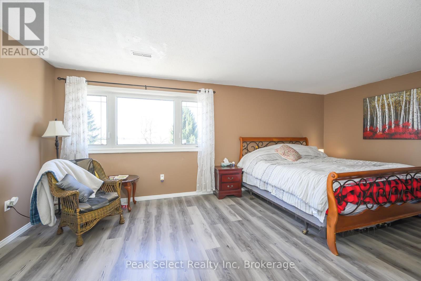 20076 Cherry Hill Road, Thames Centre, Ontario  N0M 2M0 - Photo 24 - X12254156