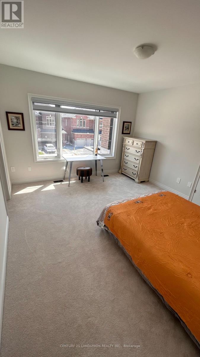 A - 14 Lorrain Hand Crescent S, Georgina, Ontario  L4P 0B7 - Photo 6 - N12254157