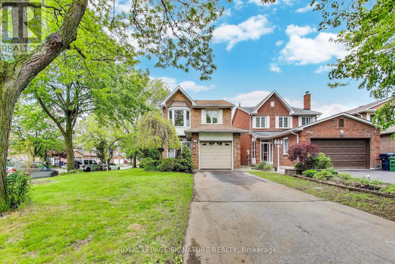 Property at 73 PARADE SQUARE image 4