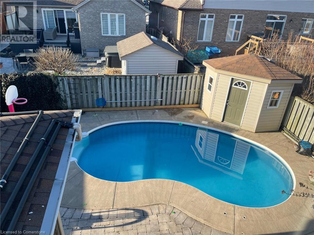 Property at 18 BRIARWOOD Drive image 3