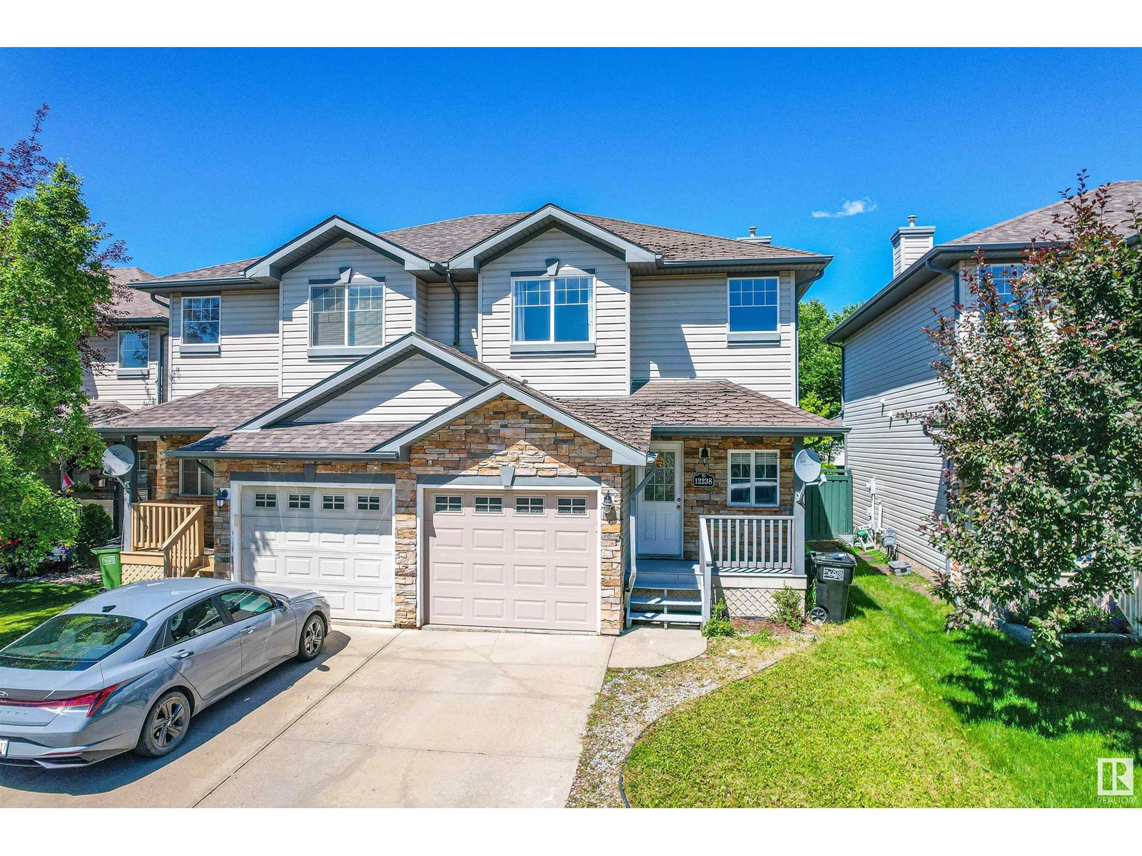Property at 12238 16 AV SW image