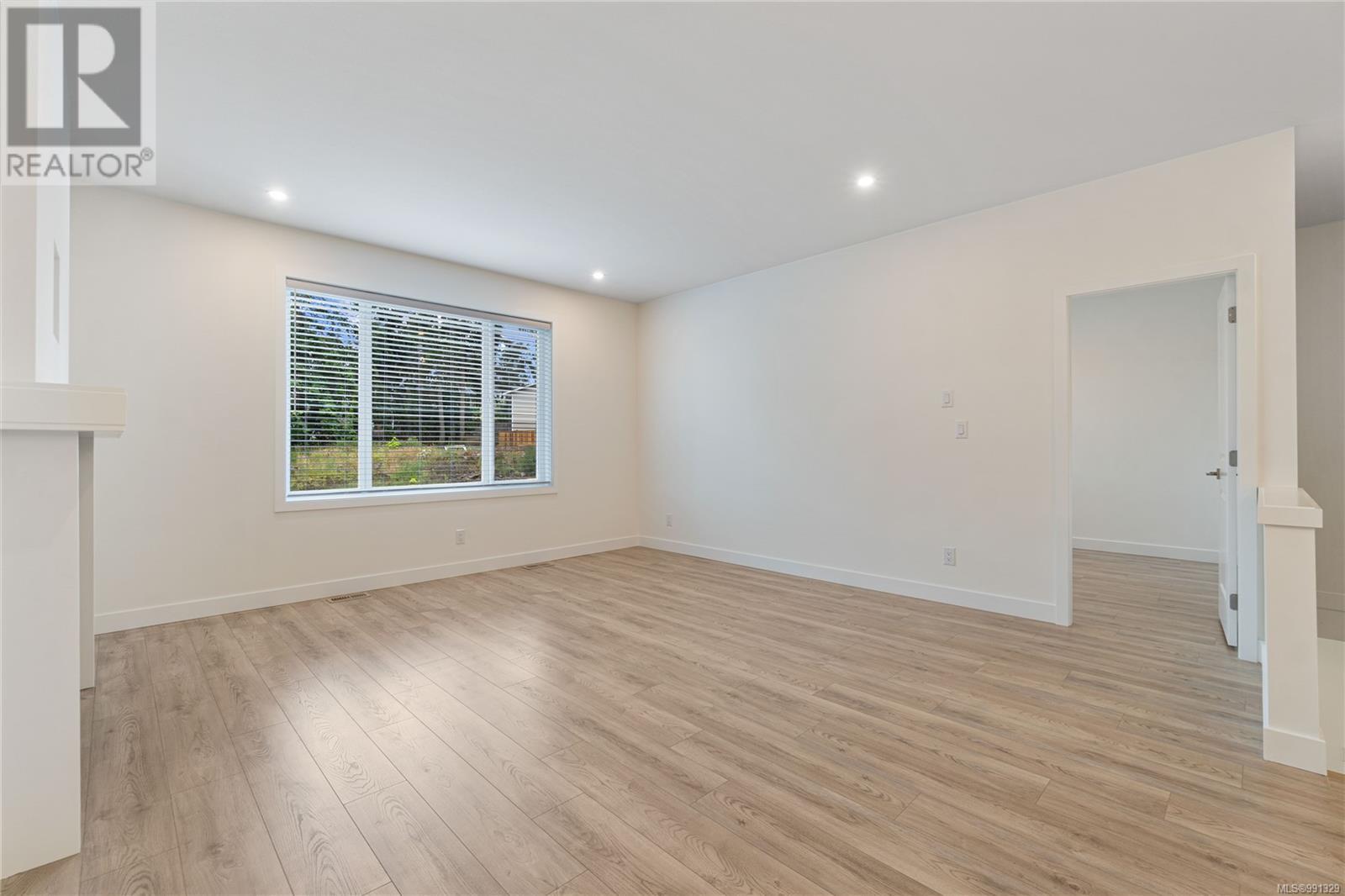 Property at 378 Avaani Way image 5