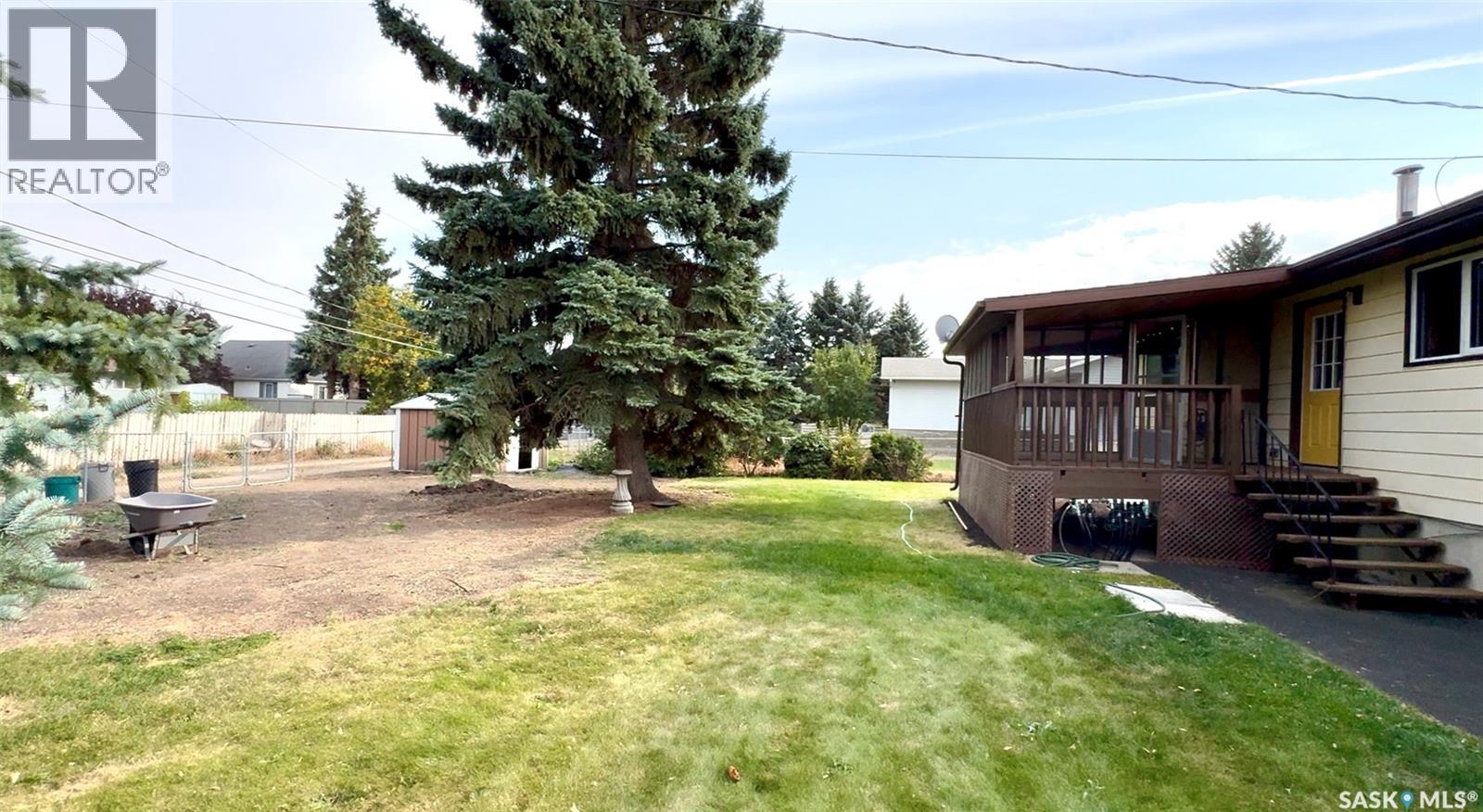 521 Hearn Street, Outlook, Saskatchewan  S0L 2N0 - Photo 10 - SK011106