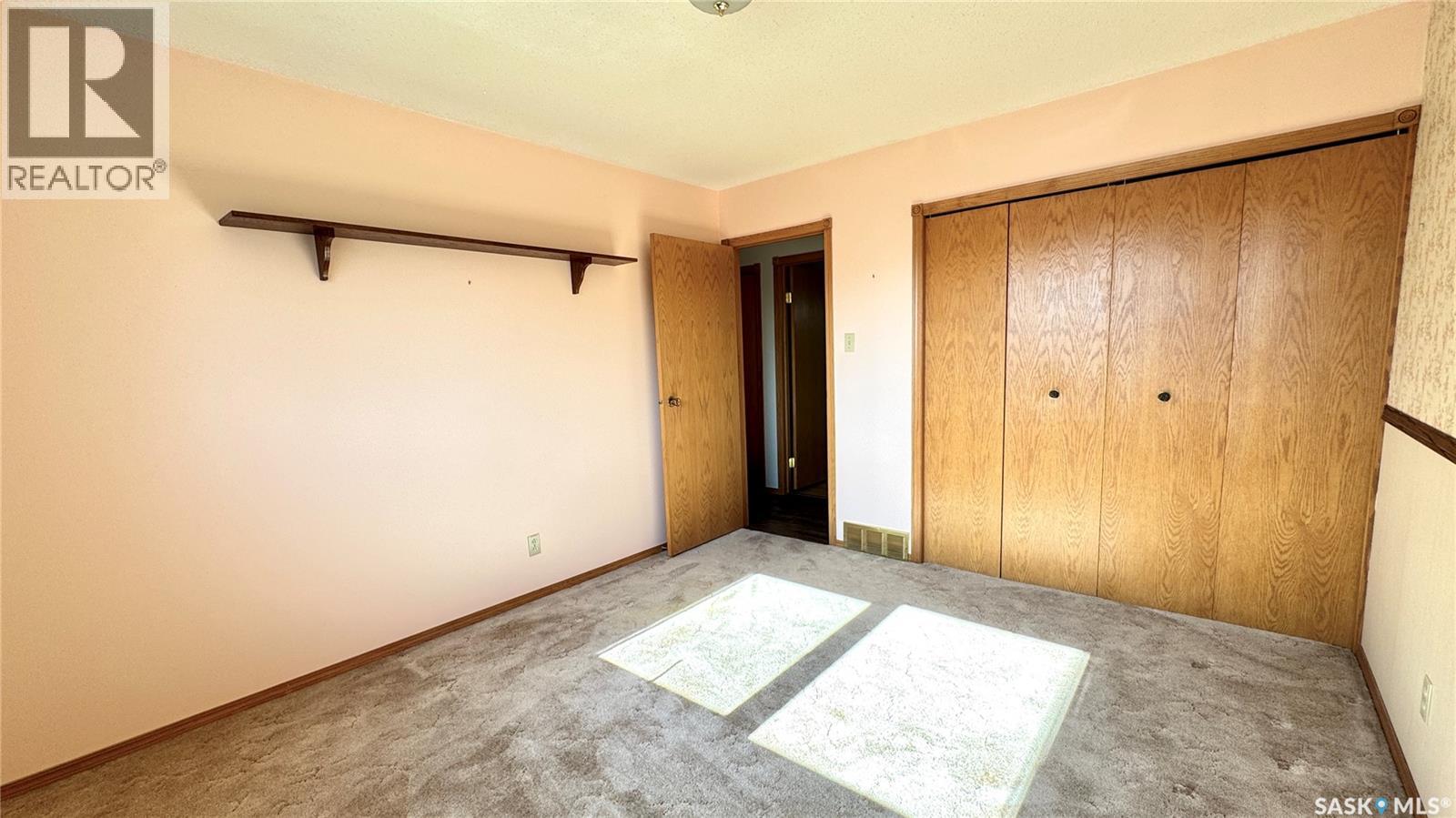 521 Hearn Street, Outlook, Saskatchewan  S0L 2N0 - Photo 26 - SK011106