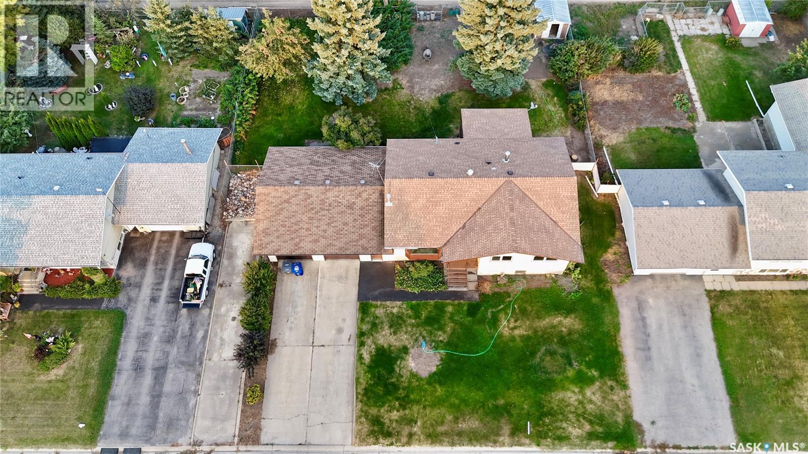 521 Hearn Street, Outlook, Saskatchewan  S0L 2N0 - Photo 3 - SK011106