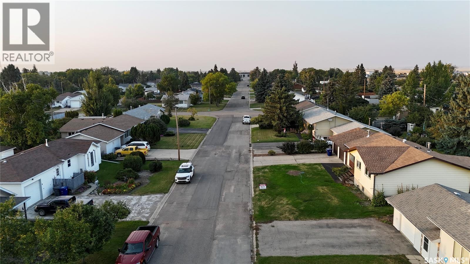 521 Hearn Street, Outlook, Saskatchewan  S0L 2N0 - Photo 4 - SK011106