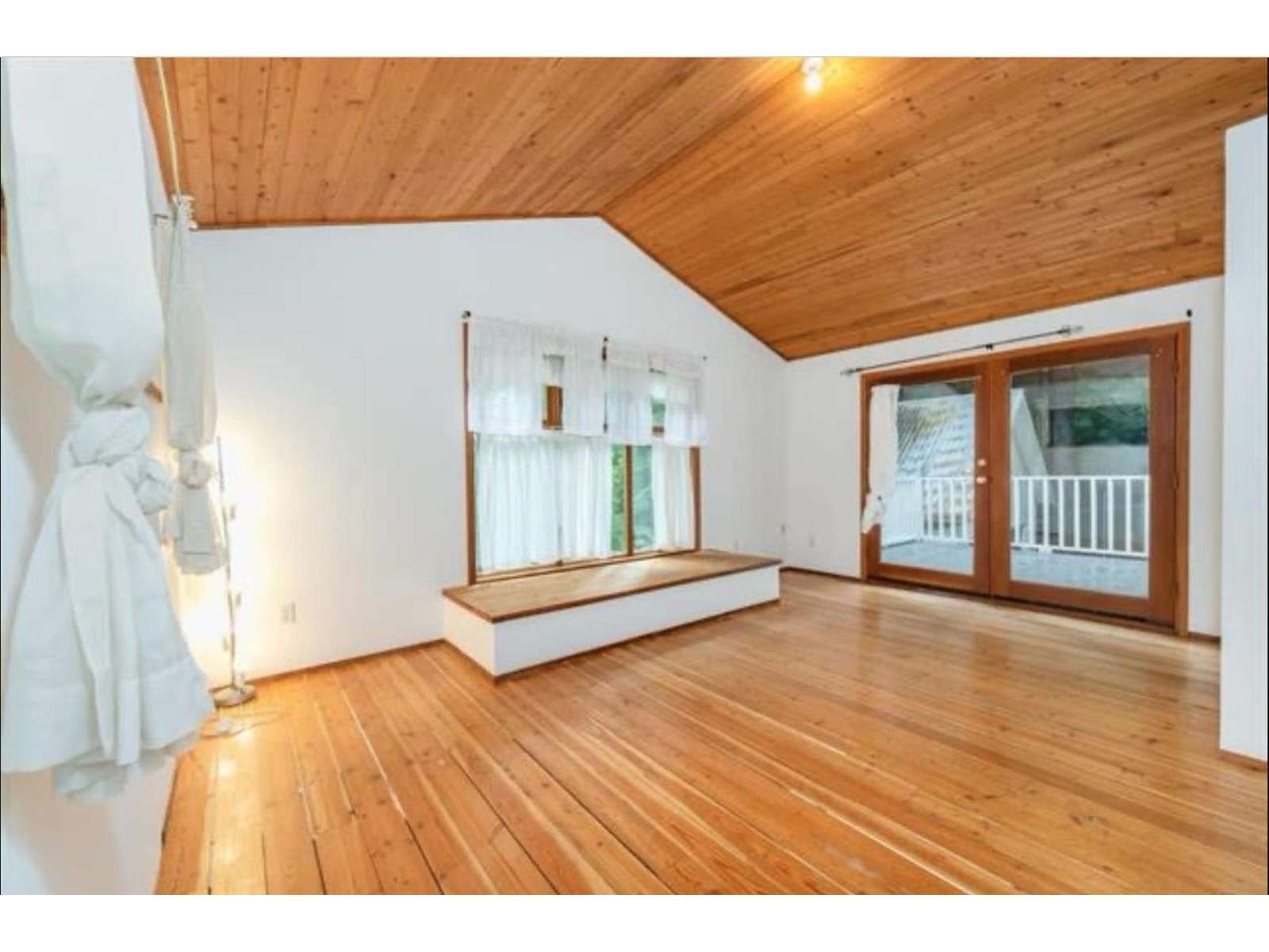 Property at 10011 DEWDNEY TRUNK ROAD image 5