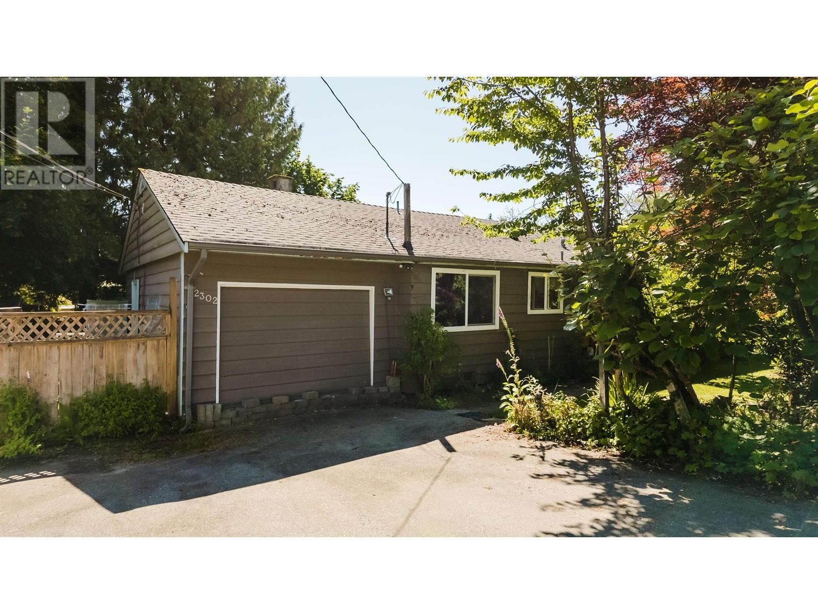 2302 Viewlynn Drive, North Vancouver, British Columbia  V7J 2X1 - Photo 9 - R3021586