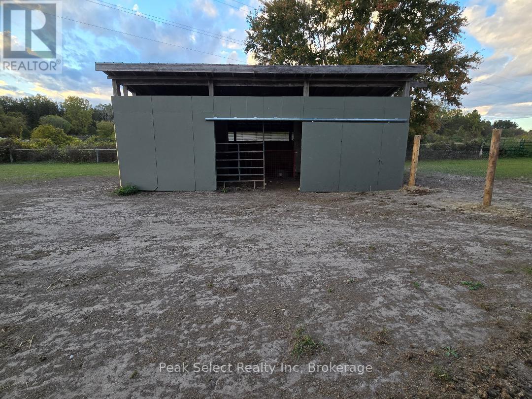 20076 Cherry Hill Road, Thames Centre, Ontario  N0M 2M0 - Photo 6 - X12254213