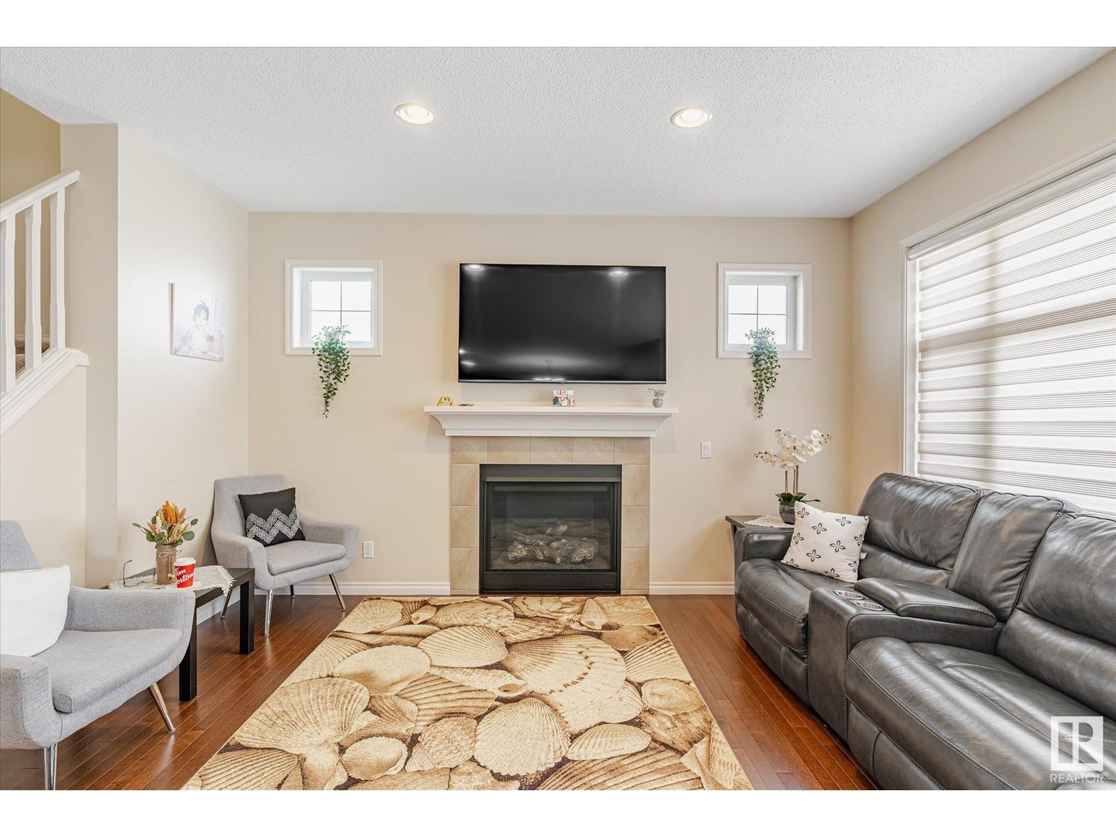 Property at 8535 216 ST NW image 3