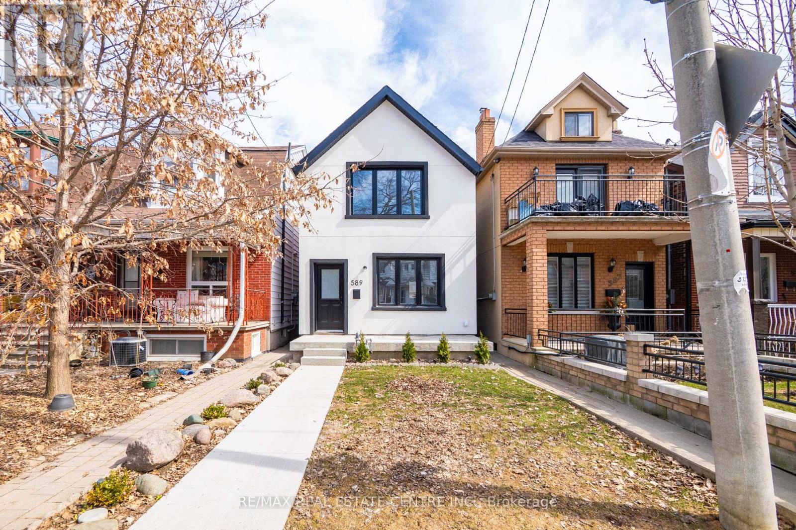 Property at 589 ST CLARENS AVENUE image 1
