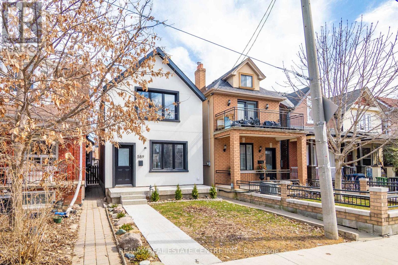 Property at 589 ST CLARENS AVENUE image 3
