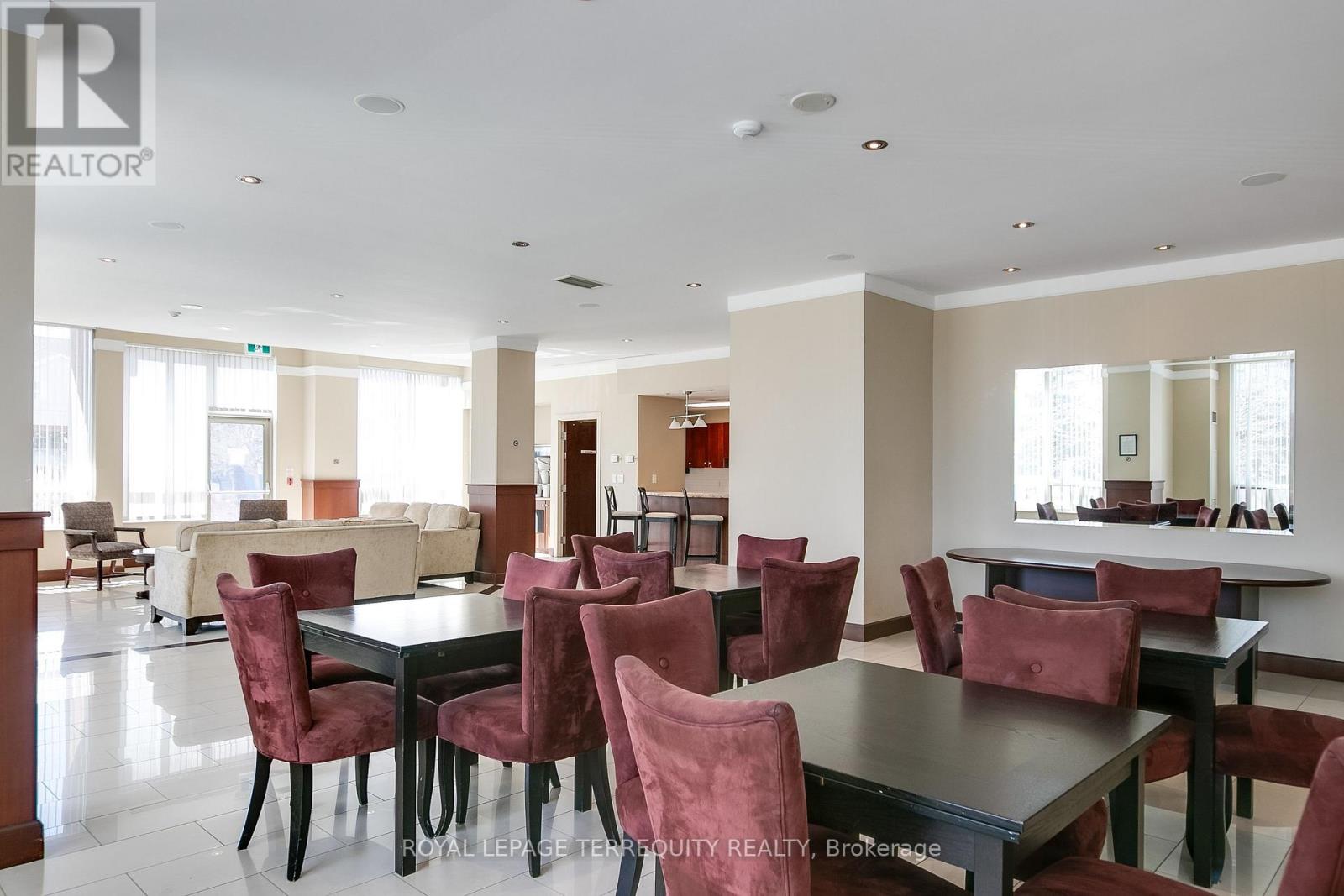 809 - 1359 Rathburn Road E, Mississauga, Ontario  L4W 5P7 - Photo 33 - W12254270