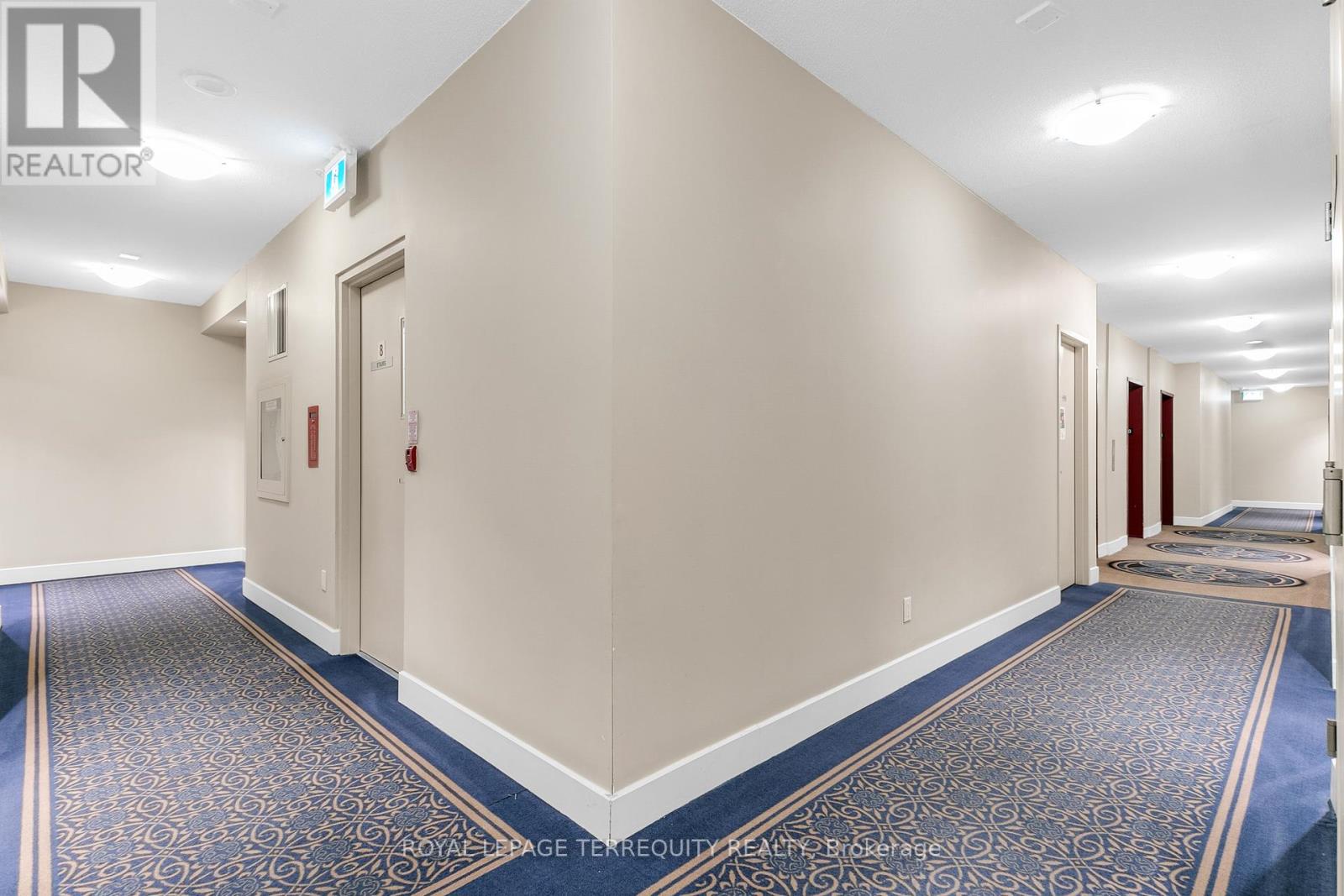809 - 1359 Rathburn Road E, Mississauga, Ontario  L4W 5P7 - Photo 6 - W12254270