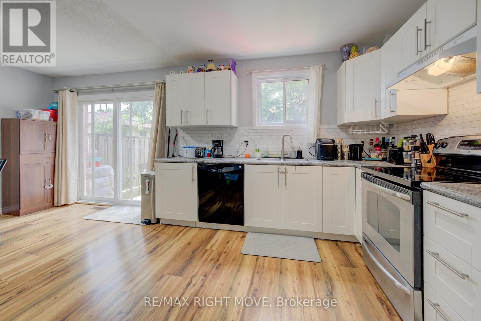 3 - 486 Springbank Avenue N, Woodstock (Woodstock - North), Ontario  N4T 1K8 - Photo 11 - X12254277