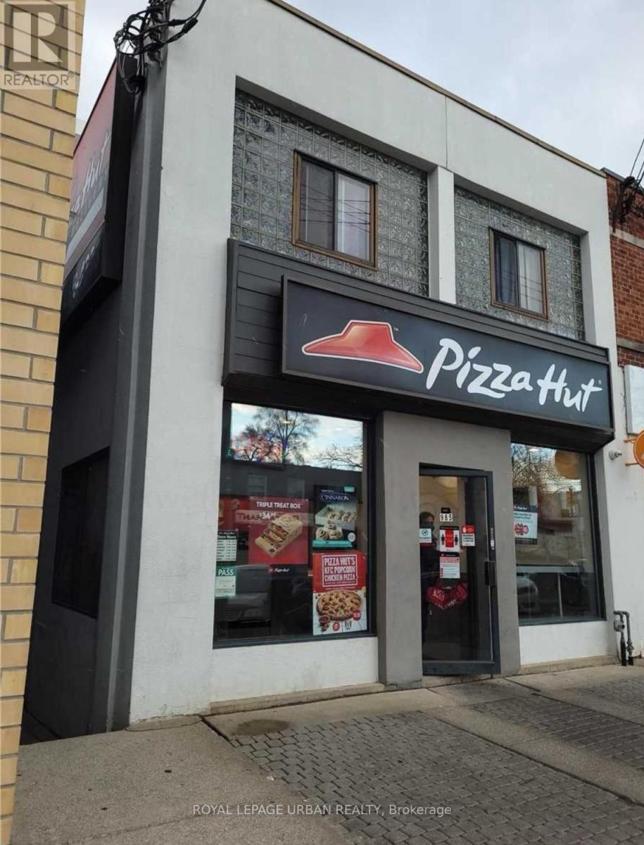 1 B - 985 COXWELL AVENUE, Toronto, Ontario