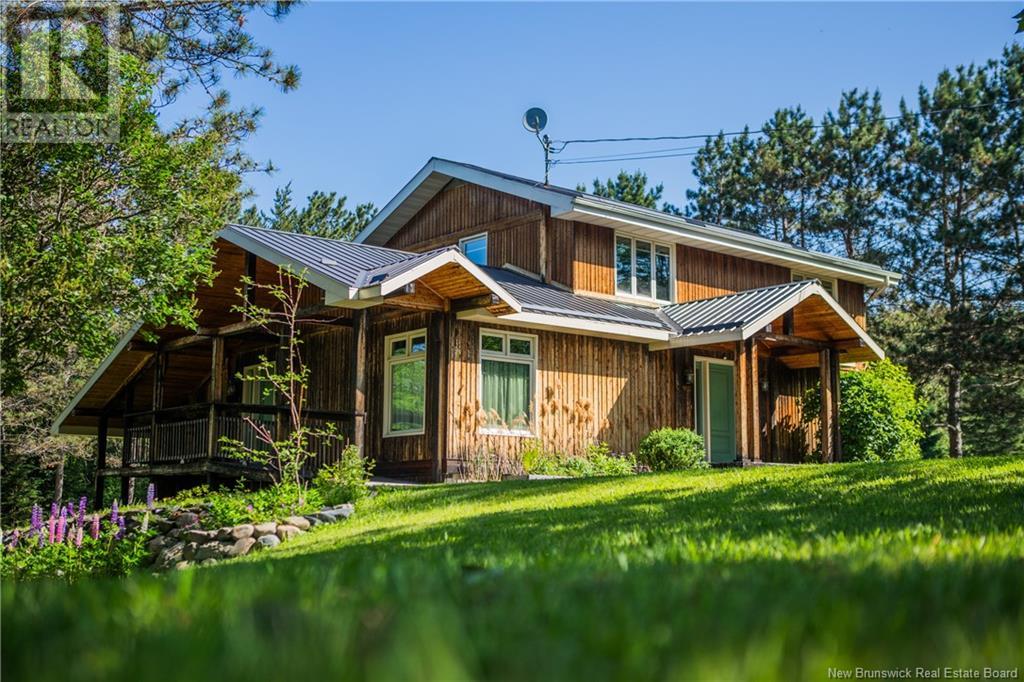 Property at 724 Du Pouvoir image 2