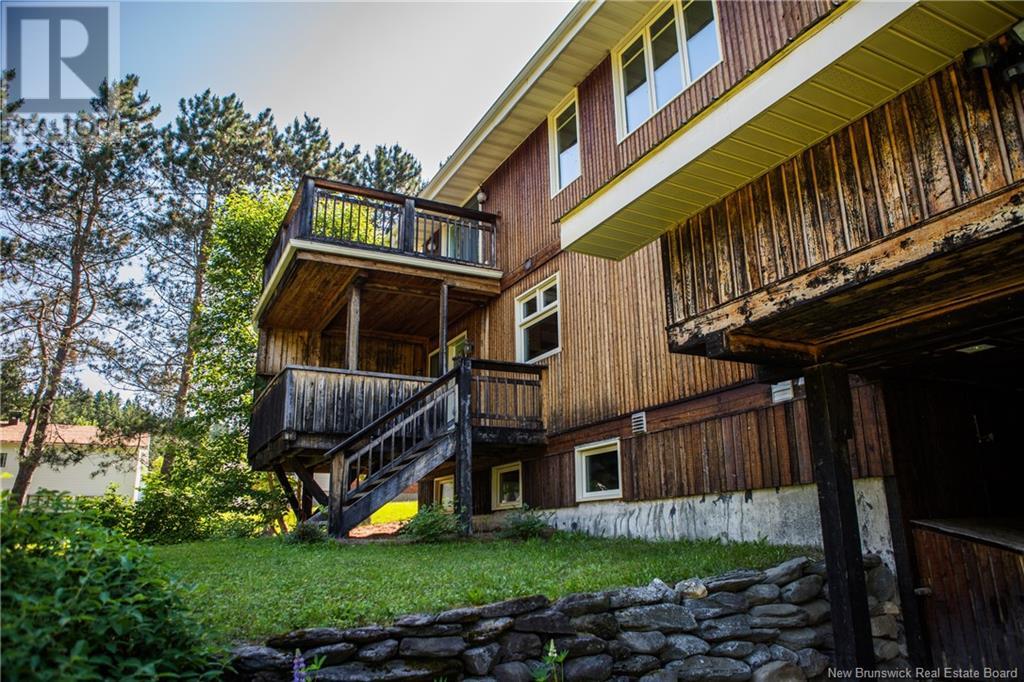 Property at 724 Du Pouvoir image 5