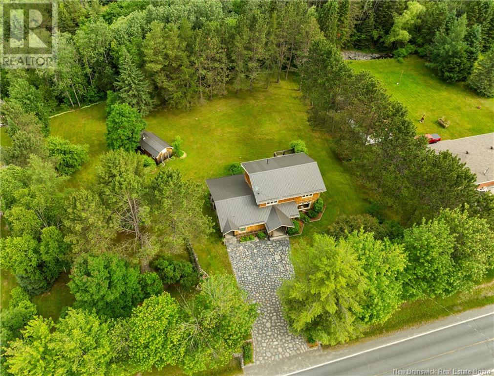 Property at 724 Du Pouvoir image 3