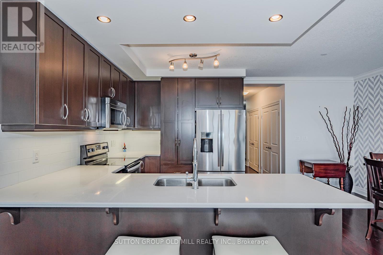 805 - 150 Wellington Street E, Guelph (Downtown), Ontario  N1H 3R2 - Photo 10 - X12254297