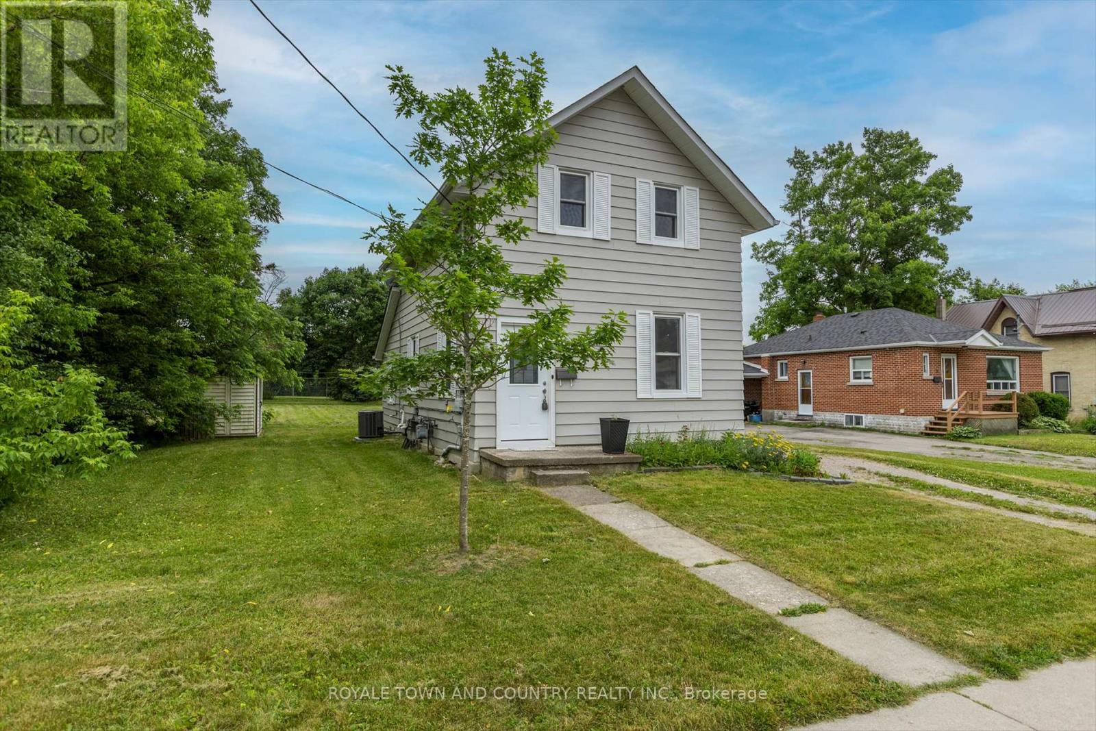 Property at 13 BERTIE STREET image 2